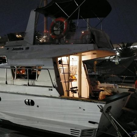Barco Lucky Hotel Sant Adria de Besos Luaran gambar