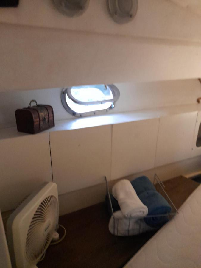 Barco Lucky Hotel Sant Adria de Besos Luaran gambar