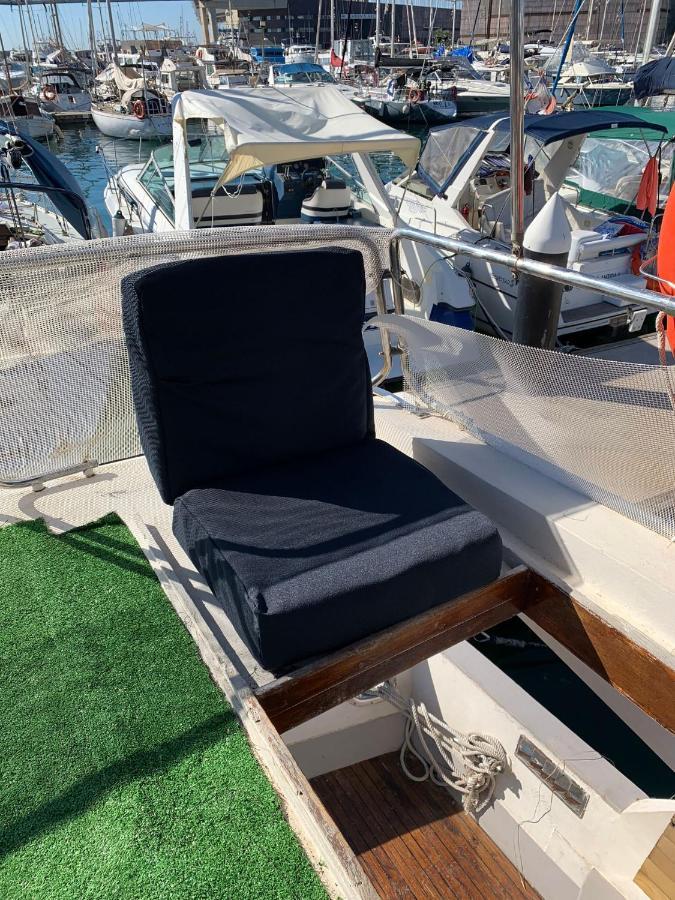 Barco Lucky Hotel Sant Adria de Besos Luaran gambar