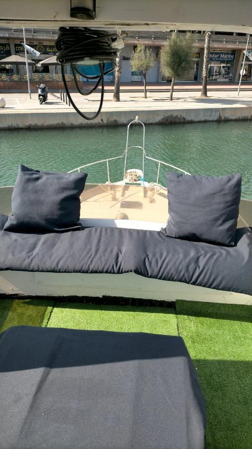 Barco Lucky Hotel Sant Adria de Besos Luaran gambar
